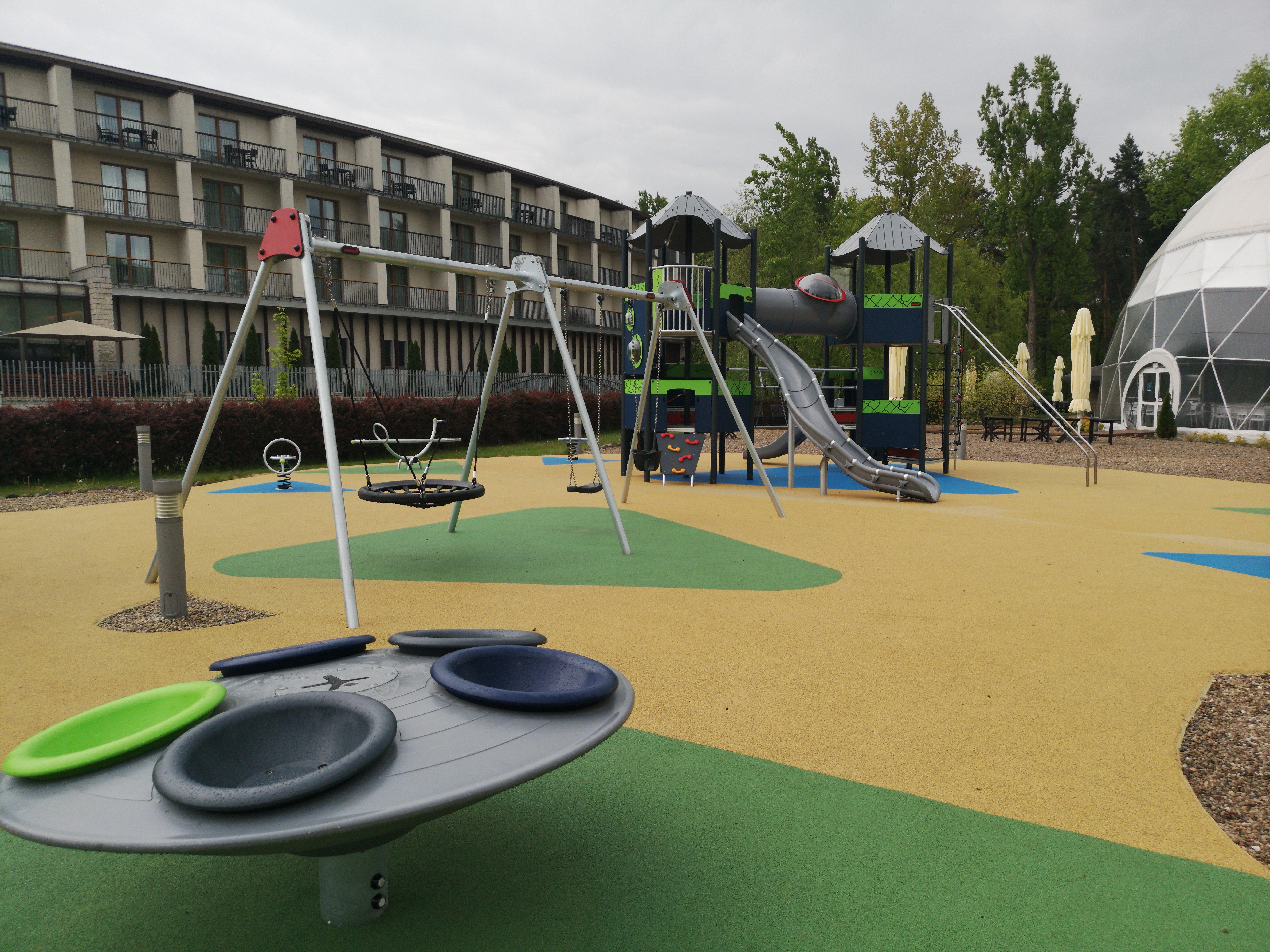 Holiday Inn Resort Warsaw Jozefow By Ihg Екстер'єр фото